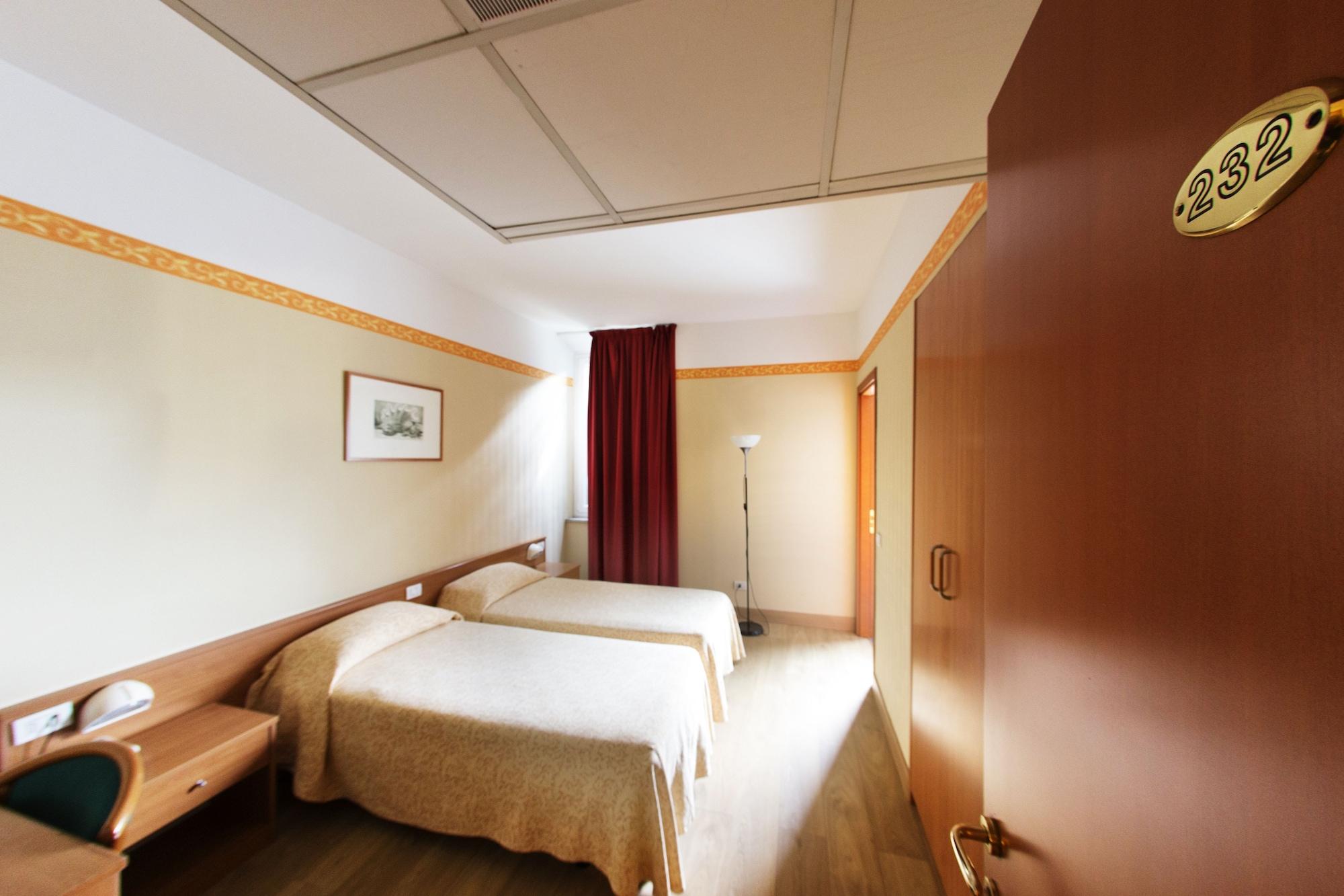 Hotel Fortuna Анкона Екстер'єр фото