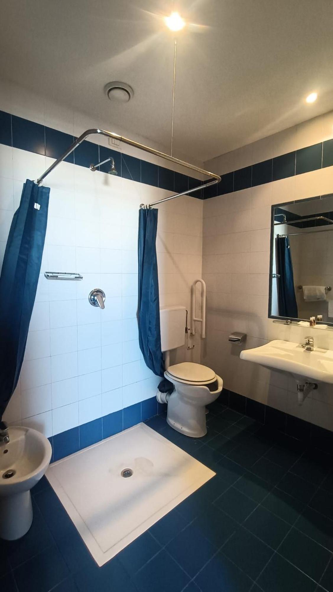 Hotel Fortuna Анкона Екстер'єр фото