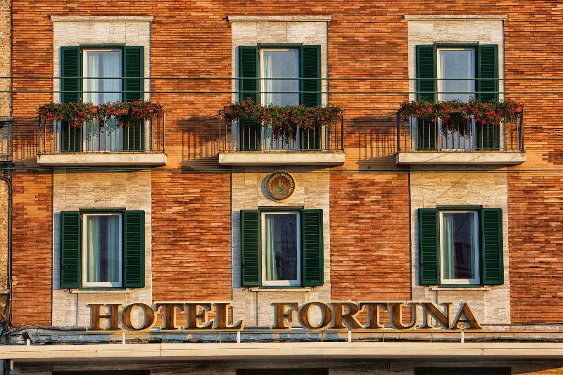 Hotel Fortuna Анкона Екстер'єр фото