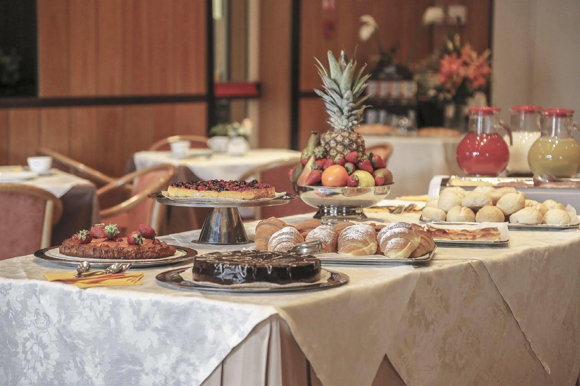 Hotel Fortuna Анкона Екстер'єр фото