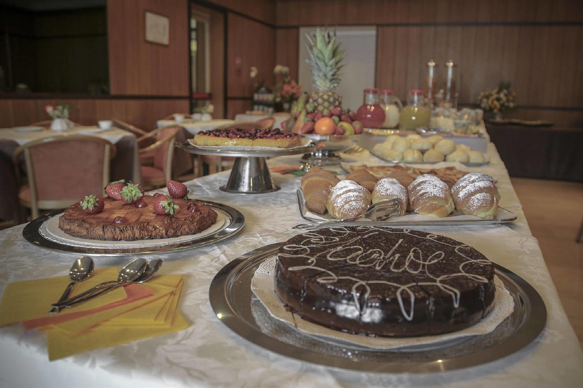 Hotel Fortuna Анкона Екстер'єр фото